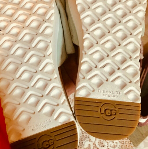 UGG Joan sandal - Picture 3 of 6